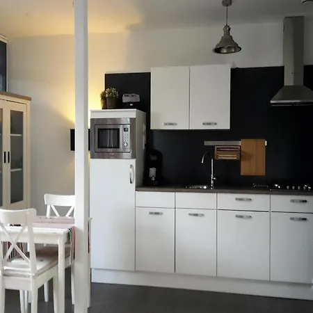 Modern In Near The Sea Apartment