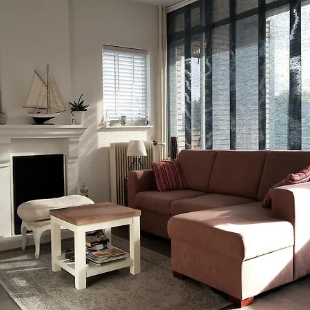 Modern In Near The Sea Apartment *